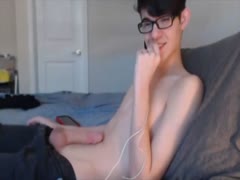 Nerdy Twink Porn Jerks And Cums